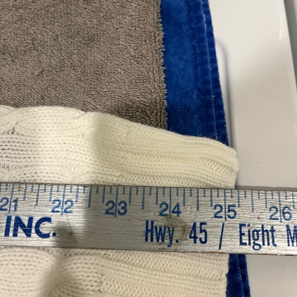 Ralph Lauren V-Neck Sweater in White - Picture 6 of 11